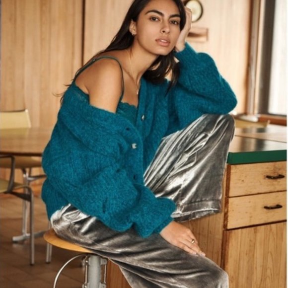 Anthropologie Maeve Anastacia Silver Soft Velvet Wide Leg Pants - Picture 4 of 7